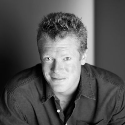 Dr Spencer Wells headshot